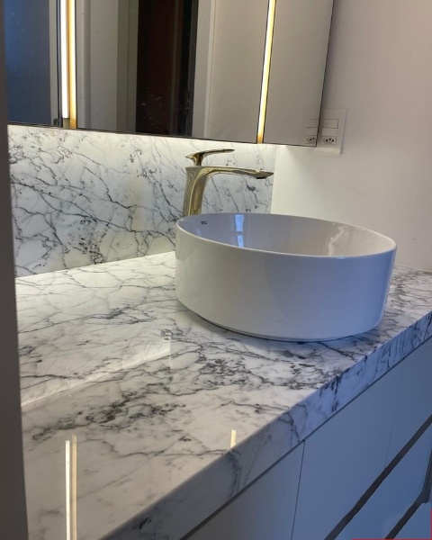 marmore bianco carrara 01