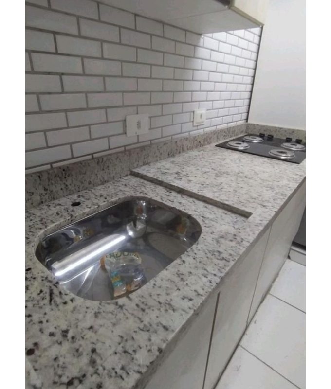 Granito Branco Dallas bacha